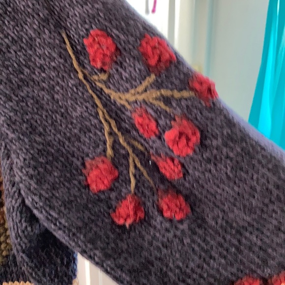 Fall Embroidered Cardigan - Picture 8 of 12